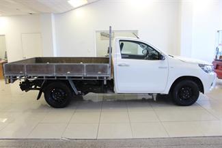 2016 Toyota Hilux - Thumbnail