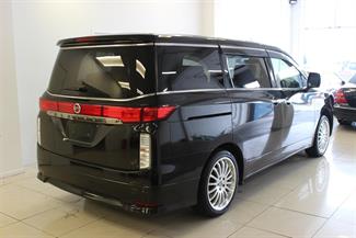 2014 Nissan Elgrand - Thumbnail