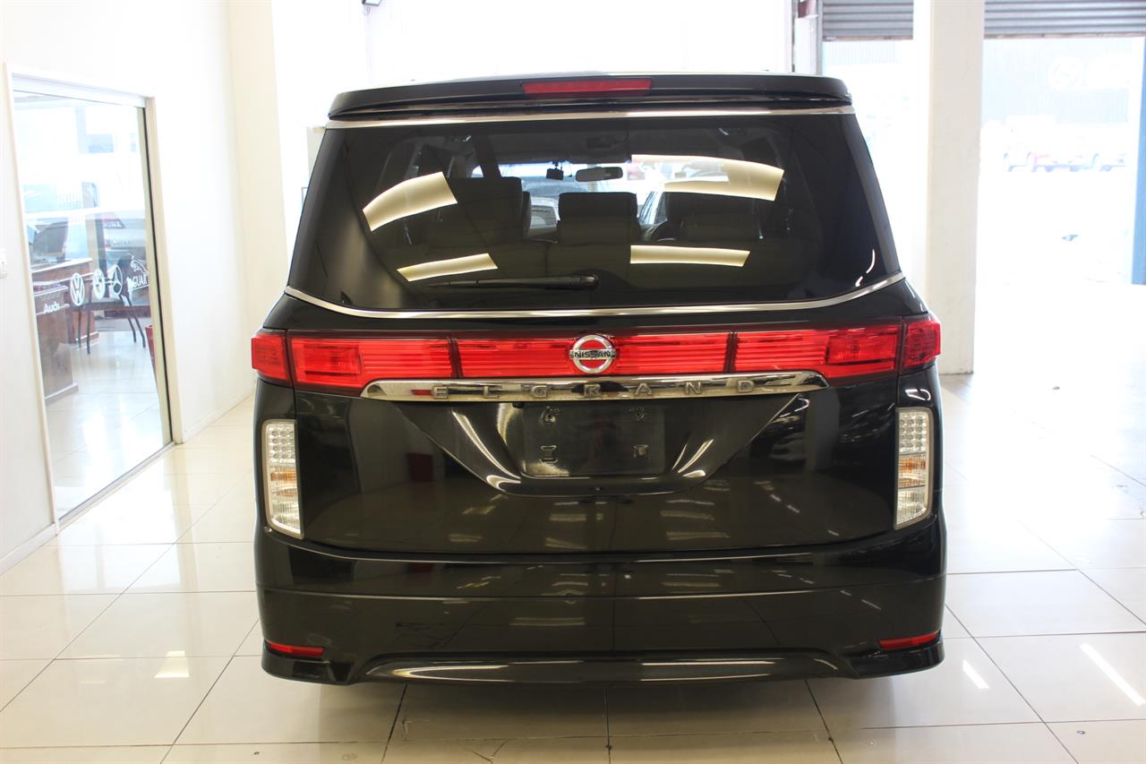 2014 Nissan Elgrand