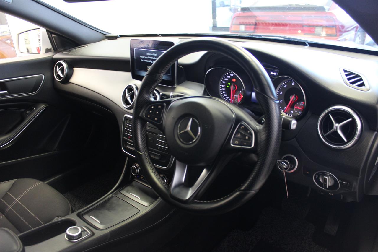 2015 Mercedes-Benz CLA 180