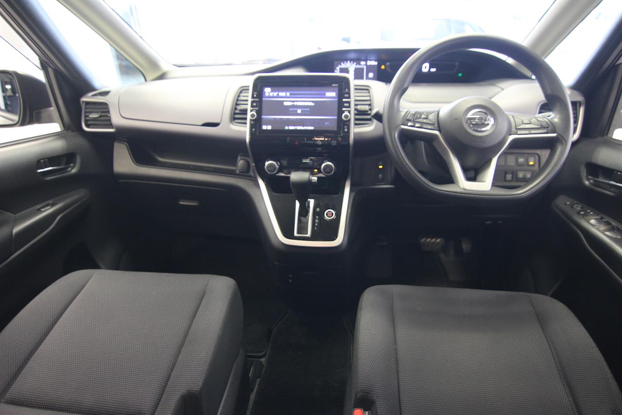 2017 Nissan Serena