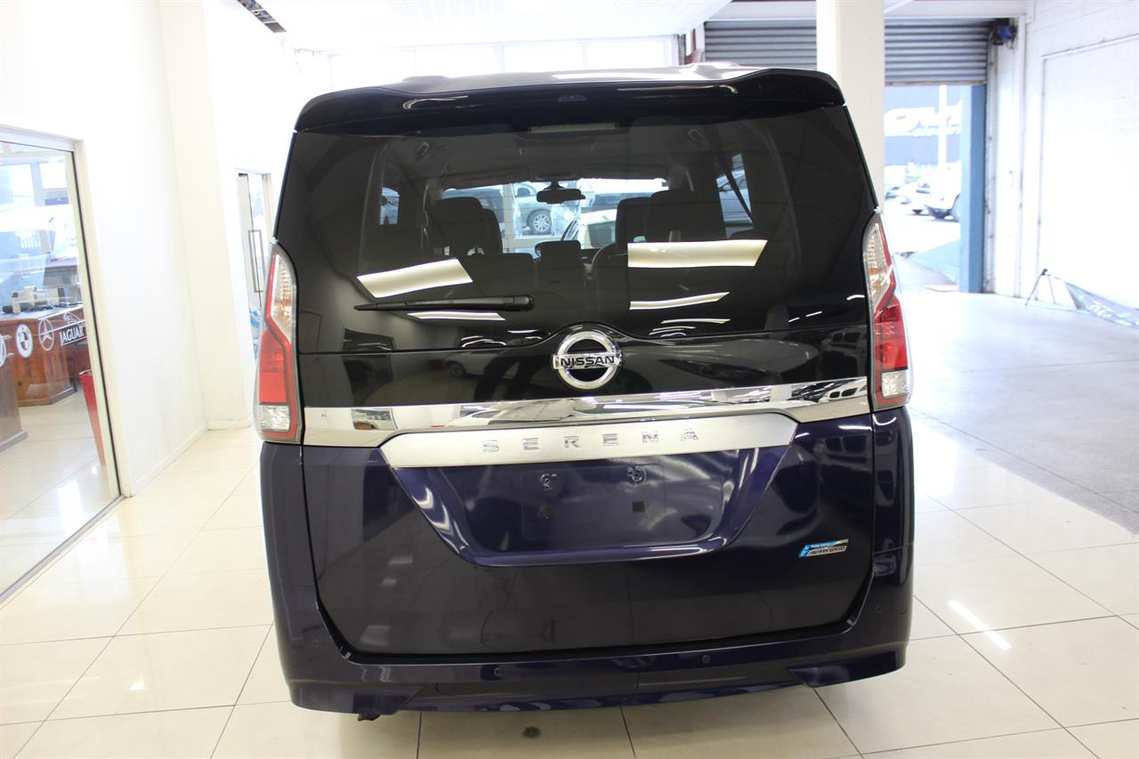 2017 Nissan Serena