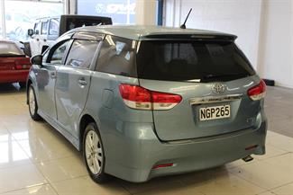 2009 Toyota Wish - Thumbnail