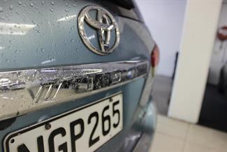 2009 Toyota Wish - Thumbnail