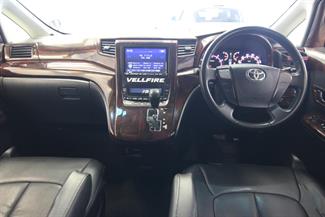 2011 Toyota Vellfire - Thumbnail