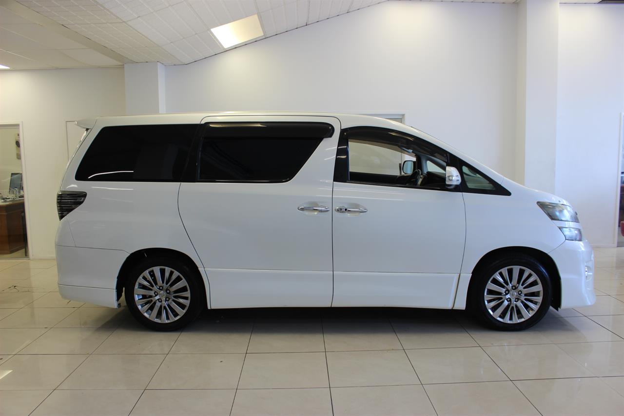 2011 Toyota Vellfire