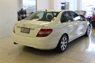 2011 MERCEDES-BENZ C 200 - Thumbnail