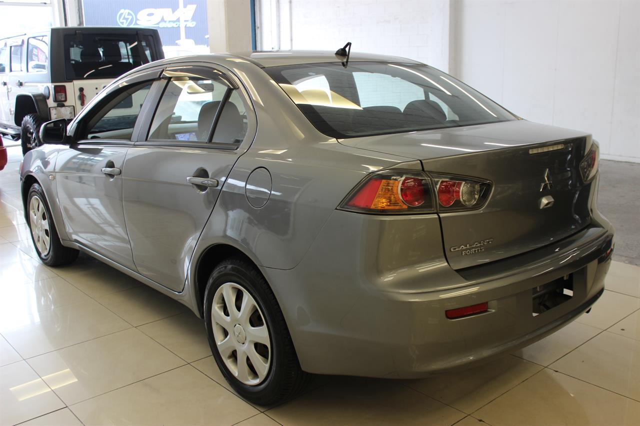 2013 Mitsubishi Galant