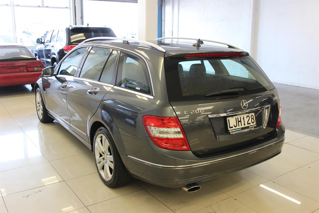 2011 MERCEDES-BENZ C 200