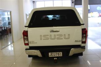 2015 Isuzu D-Max - Thumbnail